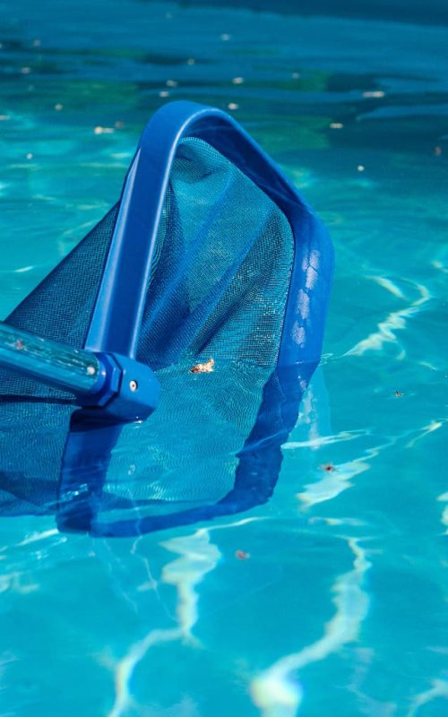 pool-net-cleaner-close-up